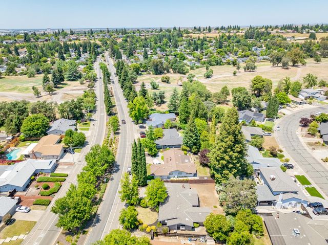 4855 Whitney Blvd, Rocklin, CA 95677