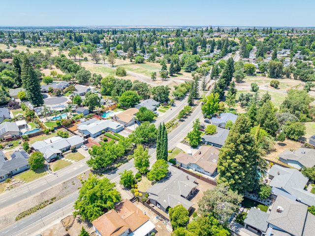 4855 Whitney Blvd, Rocklin, CA 95677