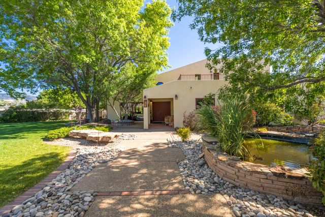 11804 Modesto Avenue NE, Albuquerque, NM 87122