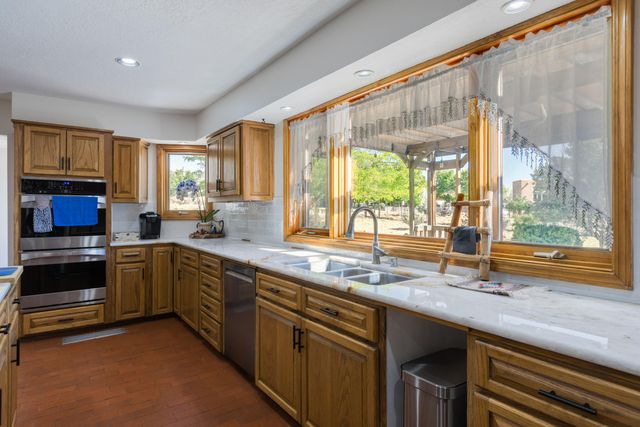 11804 Modesto Avenue NE, Albuquerque, NM 87122