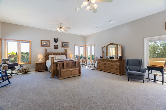 11804 Modesto Avenue NE, Albuquerque, NM 87122