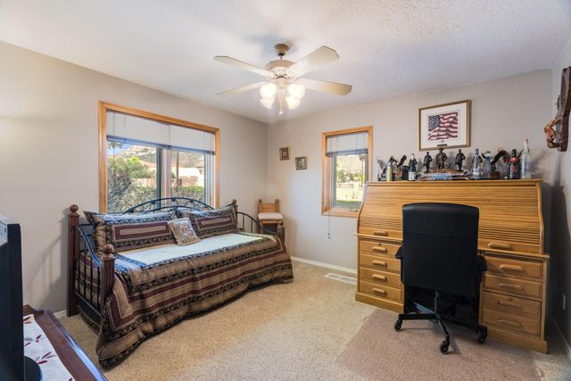 11804 Modesto Avenue NE, Albuquerque, NM 87122