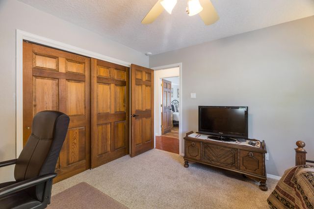 11804 Modesto Avenue NE, Albuquerque, NM 87122