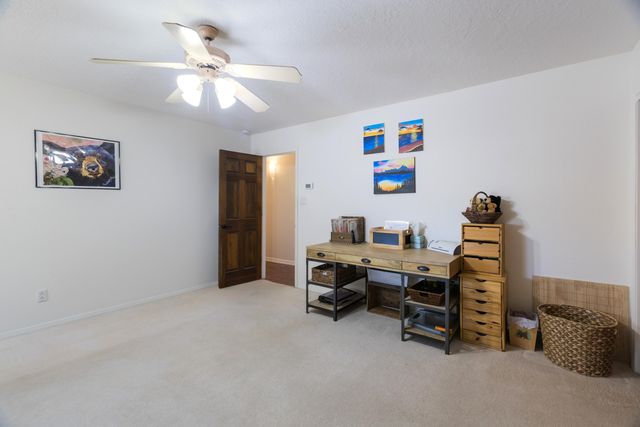 11804 Modesto Avenue NE, Albuquerque, NM 87122
