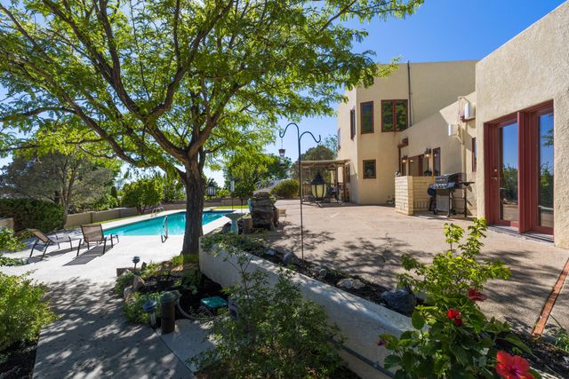 11804 Modesto Avenue NE, Albuquerque, NM 87122