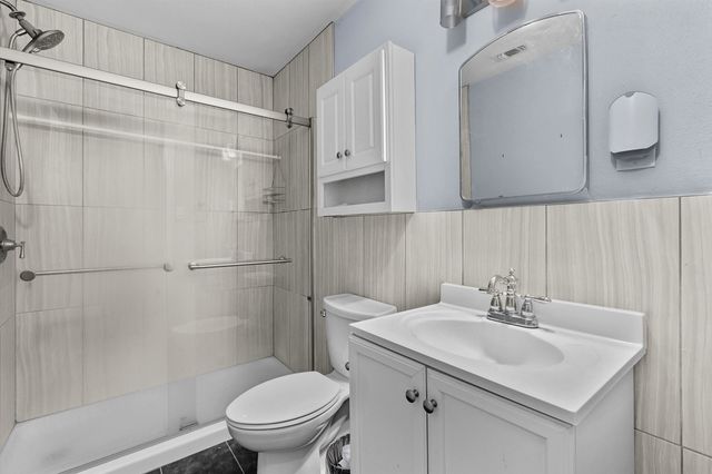 204 S Holly St, Ore City, TX 75683