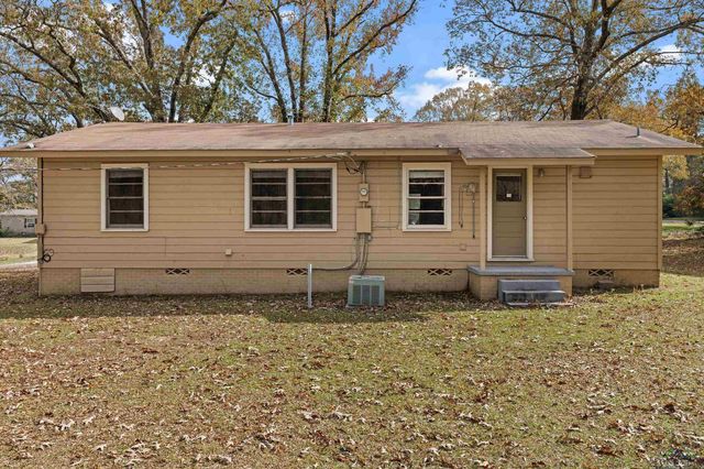 204 S Holly St, Ore City, TX 75683