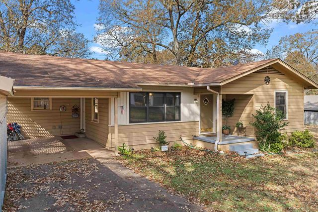 204 S Holly St, Ore City, TX 75683