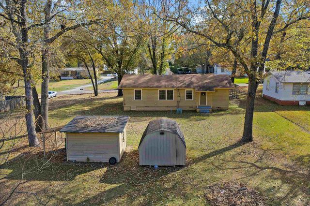 204 S Holly St, Ore City, TX 75683