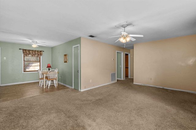 204 S Holly St, Ore City, TX 75683