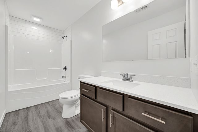 285 S Ivanhoe Road, Kingsford Heights, IN 46346