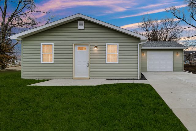 285 S Ivanhoe Road, Kingsford Heights, IN 46346