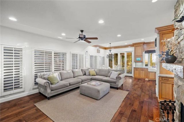 21911 Via Del Lago, Trabuco Canyon, CA 92679