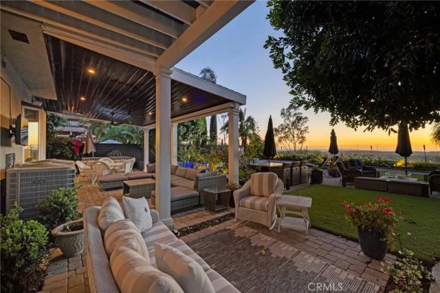 21911 Via Del Lago, Trabuco Canyon, CA 92679
