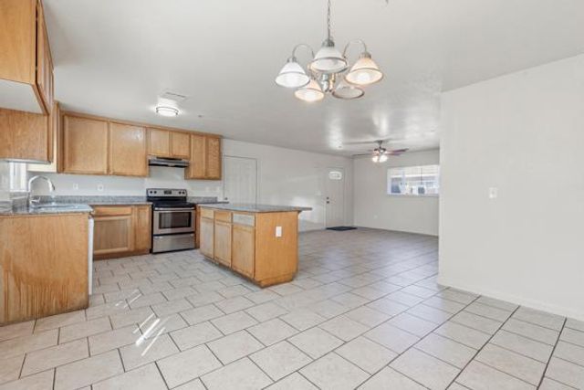 539 W lowell Ave, Tracy, CA 95376