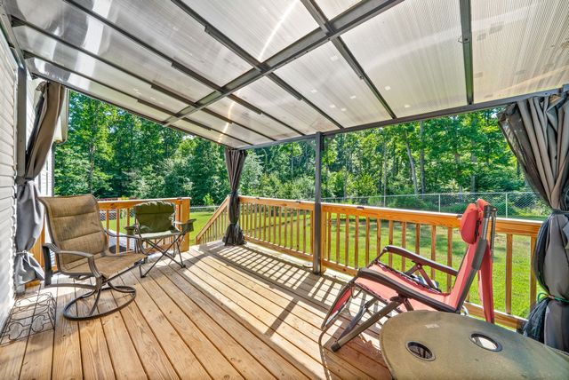 381 Tummins Rd, Mc Ewen, TN 37101