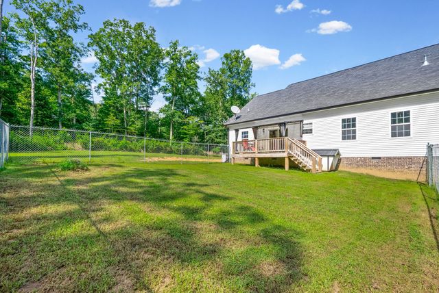381 Tummins Rd, Mc Ewen, TN 37101