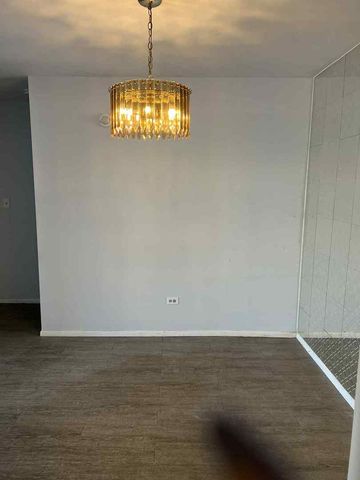 208 Shorewood Drive 3-2C, Glendale Heights, IL 60139