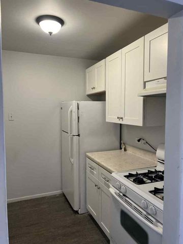 208 Shorewood Drive 3-2C, Glendale Heights, IL 60139