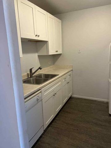 208 Shorewood Drive 3-2C, Glendale Heights, IL 60139