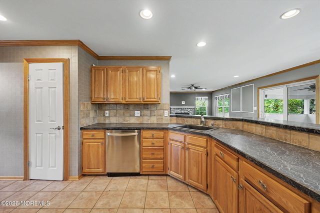 29 Cottonwood Drive, Jackson, NJ 08527