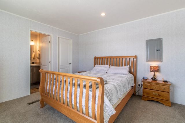 1501 Searles Road, Newport Town, VT 05857