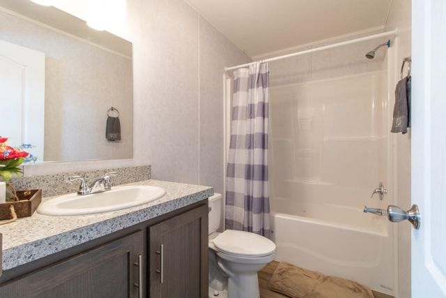 1501 Searles Road, Newport Town, VT 05857