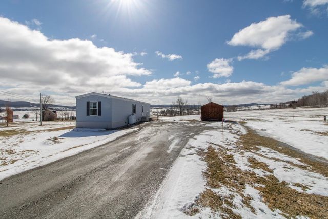 1501 Searles Road, Newport Town, VT 05857