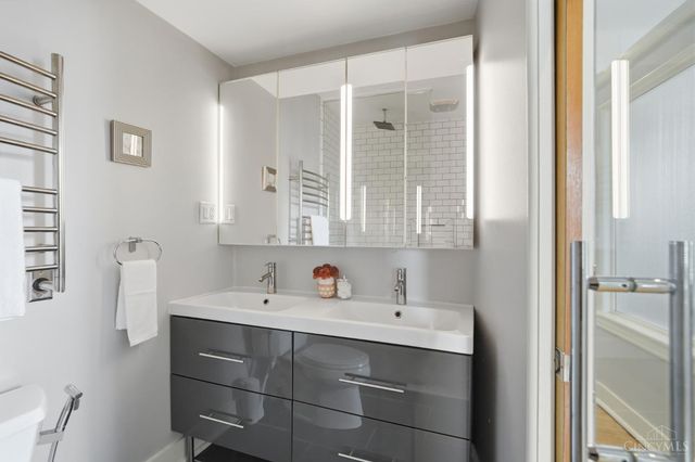 20 W Twelfth Street, Cincinnati, OH 45202