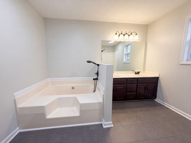 407 Ranch Rd, Portland, TN 37148