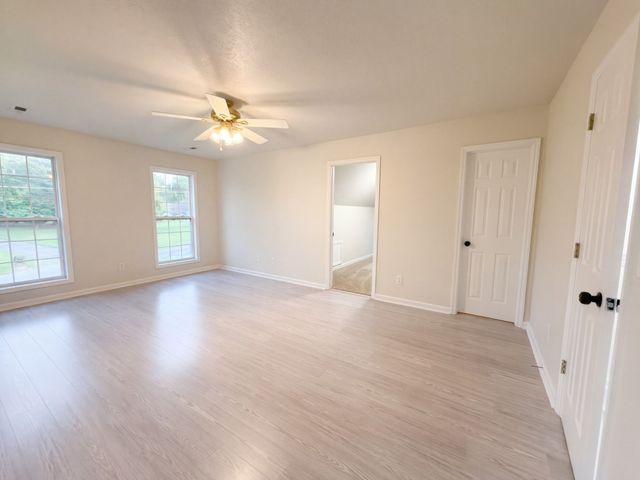 407 Ranch Rd, Portland, TN 37148