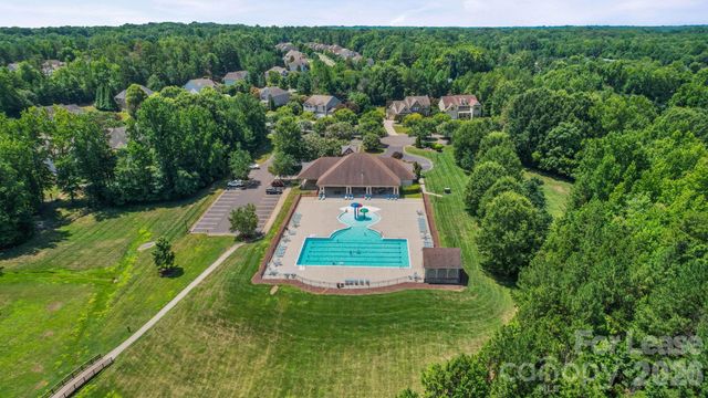 1912 Madeira Circle, Waxhaw, NC 28173