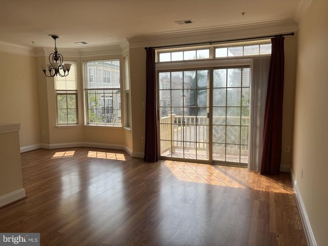 21156 DOMAIN TER, Sterling, VA 20165