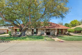 1111 Berkshire Court, Trophy Club, TX 76262