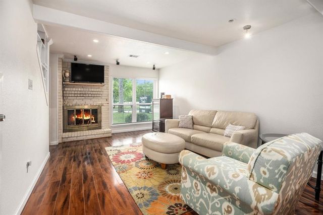 1900 Bay Area Boulevard 109, Houston, TX 77058