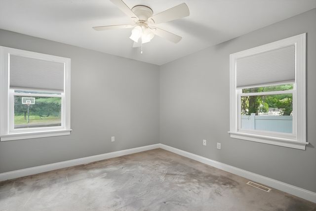 73 Meadowbrook Rd, Springfield, MA 01128