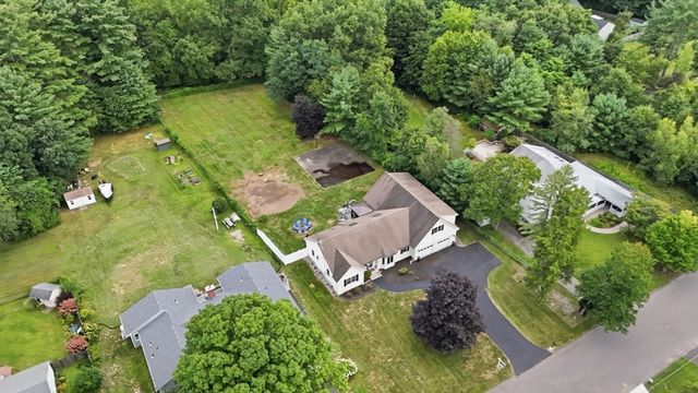 73 Meadowbrook Rd, Springfield, MA 01128