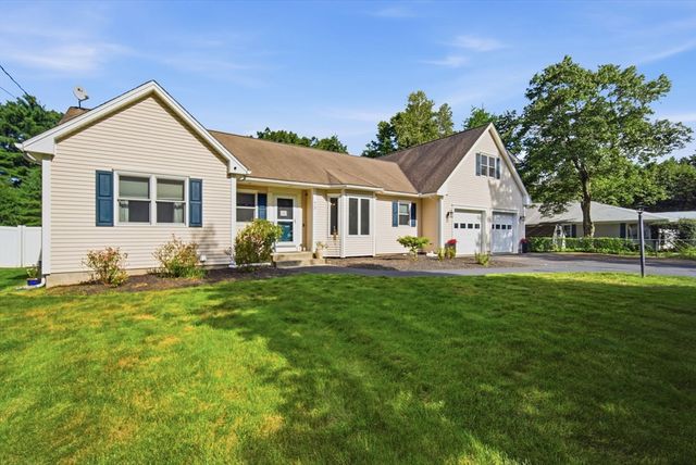 73 Meadowbrook Rd, Springfield, MA 01128