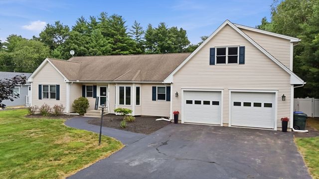 73 Meadowbrook Rd, Springfield, MA 01128