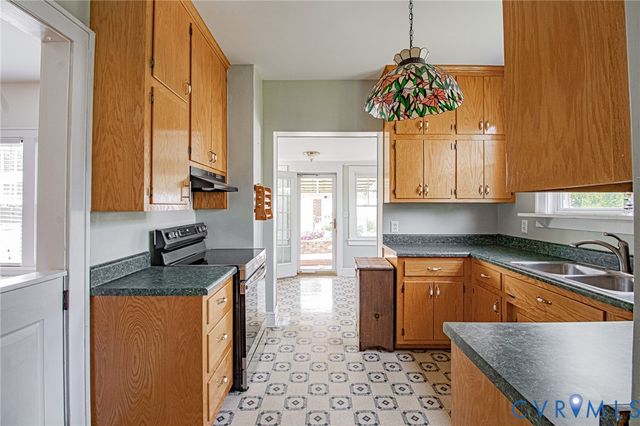 500 Mansion Dr, Hopewell, VA 23860