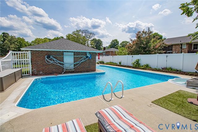 500 Mansion Dr, Hopewell, VA 23860