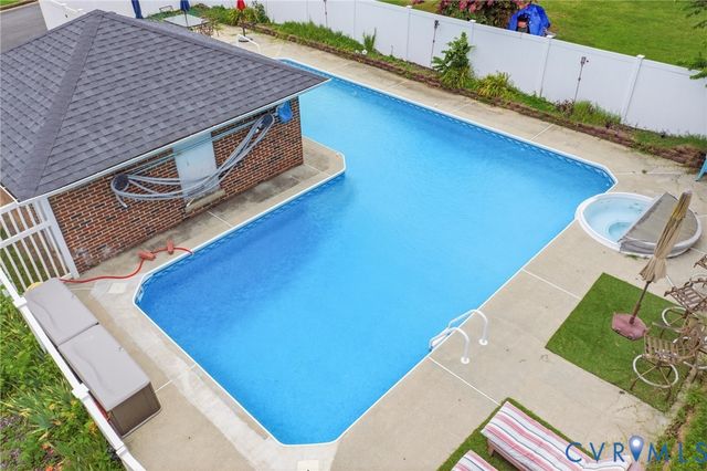 500 Mansion Dr, Hopewell, VA 23860