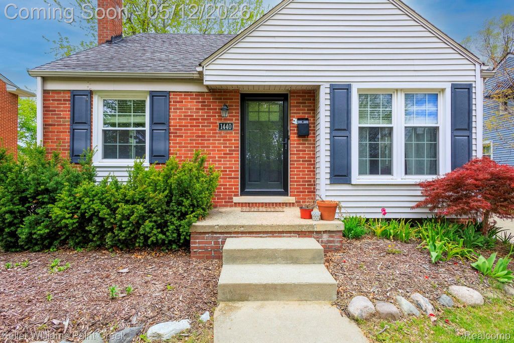 1440 Catalpa Drive, Berkley, MI 48072