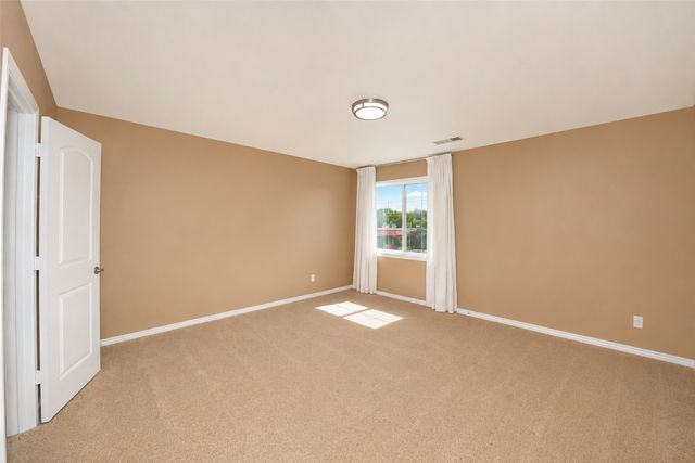 256 Natalie Drive, Grand Prairie, TX 75051