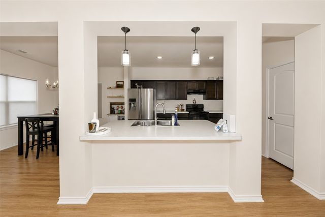 256 Natalie Drive, Grand Prairie, TX 75051