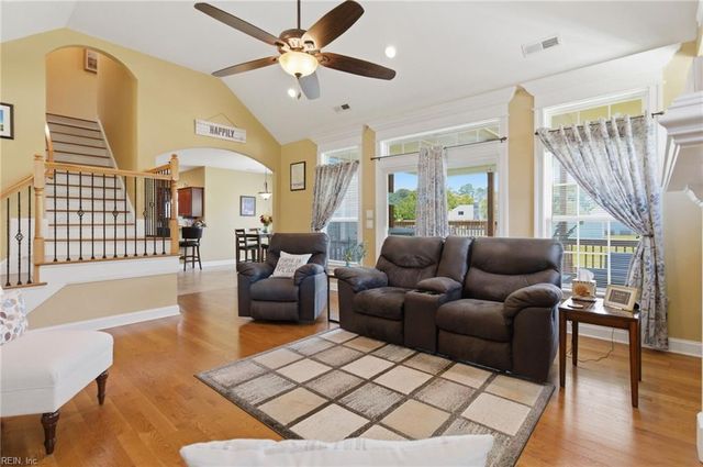 111 Golf Club DR, Elizabeth City, NC 27909