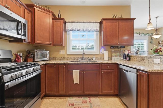 111 Golf Club DR, Elizabeth City, NC 27909