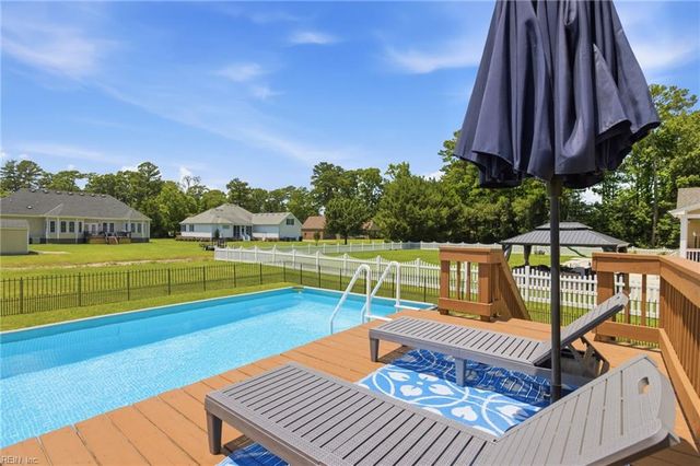 111 Golf Club DR, Elizabeth City, NC 27909