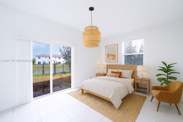 12661 NW 23rd Pl, Miami, FL 33167