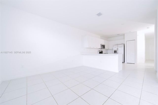 12661 NW 23rd Pl, Miami, FL 33167